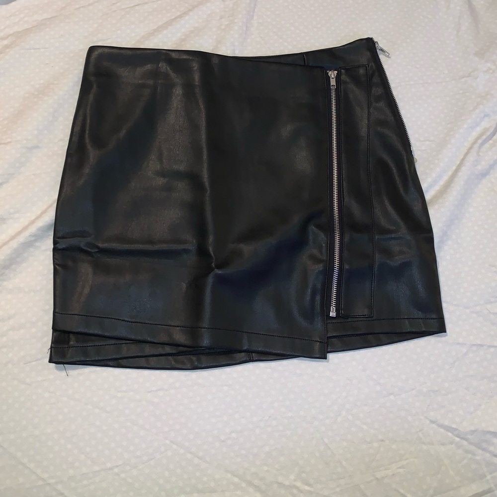 Lulu’s black leather skirt